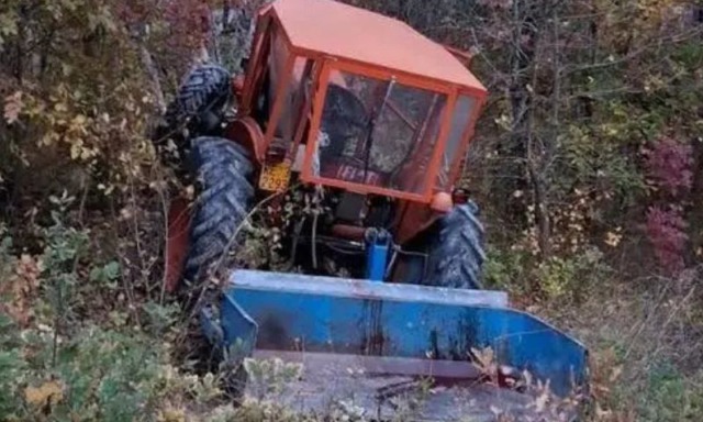 Uomo travolto e ucciso dal trattore che sta guidando
