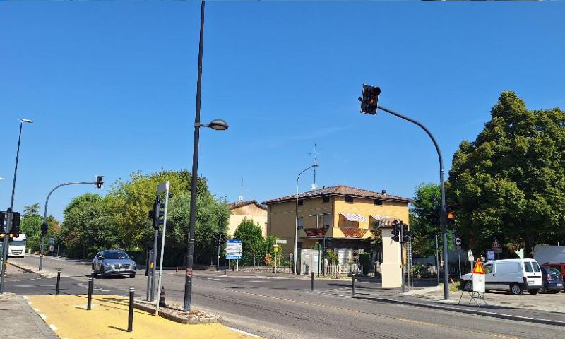 Attivo da oggi il nuovo impianto semaforico di Villa Cella