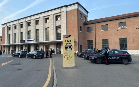 Due persone denunciate in “zona rossa” della stazione storica