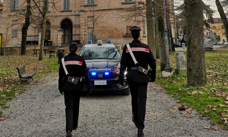 Fermato al cimitero e trovato in possesso di cocaina e del kit per pesare e confezionare