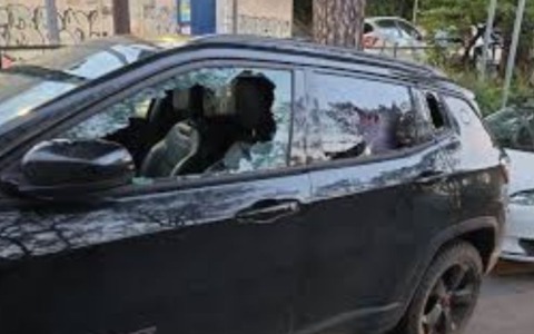 Vandalismi sulle auto in sosta: indennizzati 64 proprietari di mezzi danneggiati