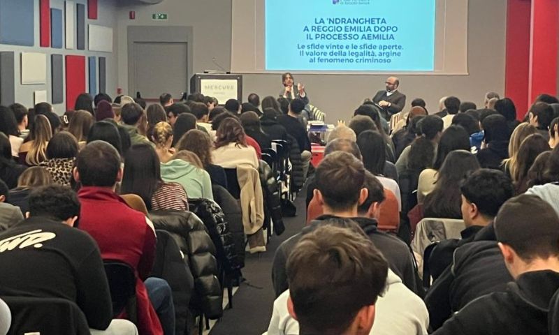 La Provincia al fianco della legalità: incontro con il giudice Rat al Centro Malaguzzi