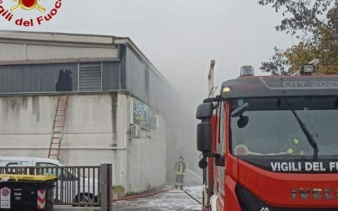 Rogo di Mancasale: la situazione appare sotto controllo