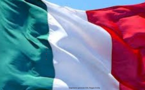Giornata di festa per il 29esimo Anniversario del primo Tricolore e della giornata nazionale della bandiera