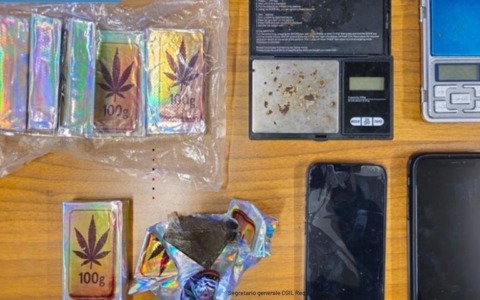 Ragazzo di 18 anni trovato con oltre seicento grammi di droga