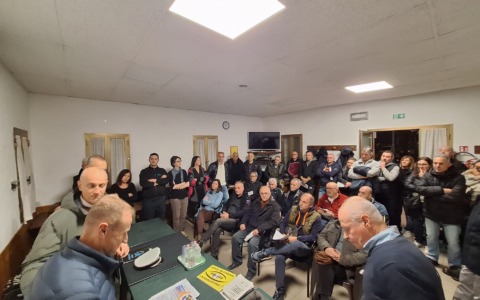 A Sant’Antonino i cittadini discutono di sicurezza