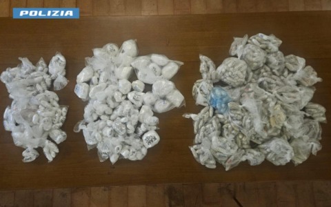 Pesante colpo alla malavita nigeriana: sequestrati oltre 13,5 chilogrammi tra cocaina ed eroina