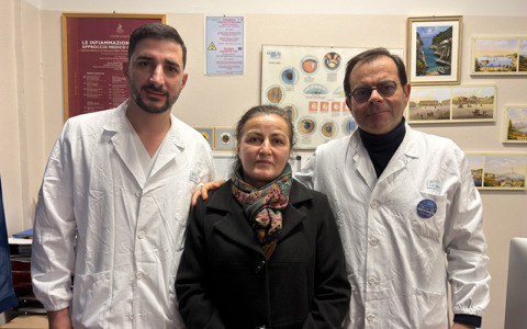 Arriva con una sospetta uveite. I professionisti dell’Immunologia Oculare scoprono una malattia rara che la affliggeva da decenni: l’amiloidosi