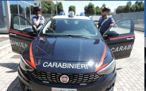 Ricoverato minaccia i medici affermando di essere in possesso di armi: i Carabinieri gli trovano oltre un chilogrammo di hashish