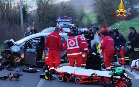 Scontro tra due auto a Baiso