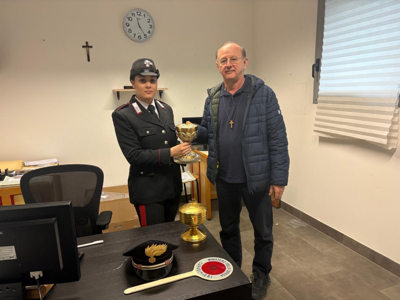 Recuperate due pissidi rubate da una parrocchia