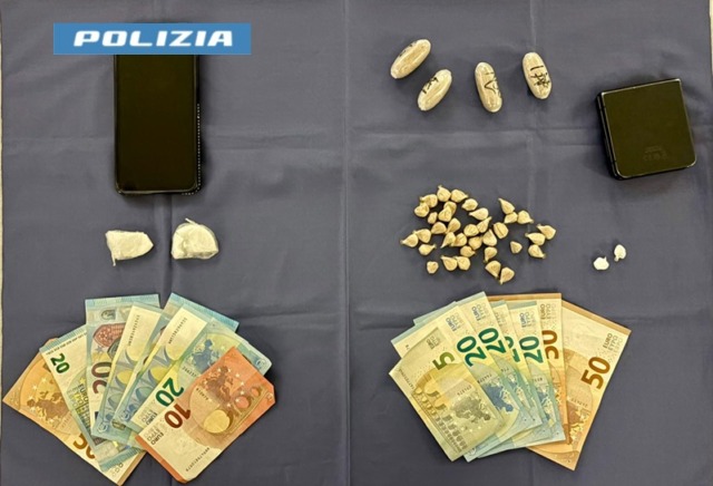 In un bar etnico con metanfetamina e hashish, in casa avevano altra droga