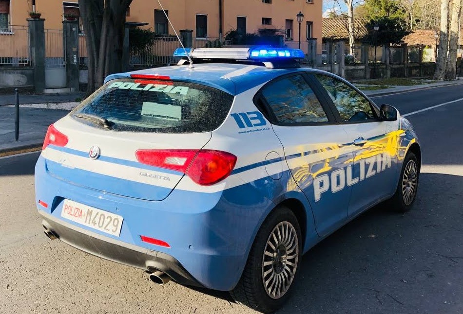 Maltratta la madre per andare ad acquistare la droga: arrestato 33enne