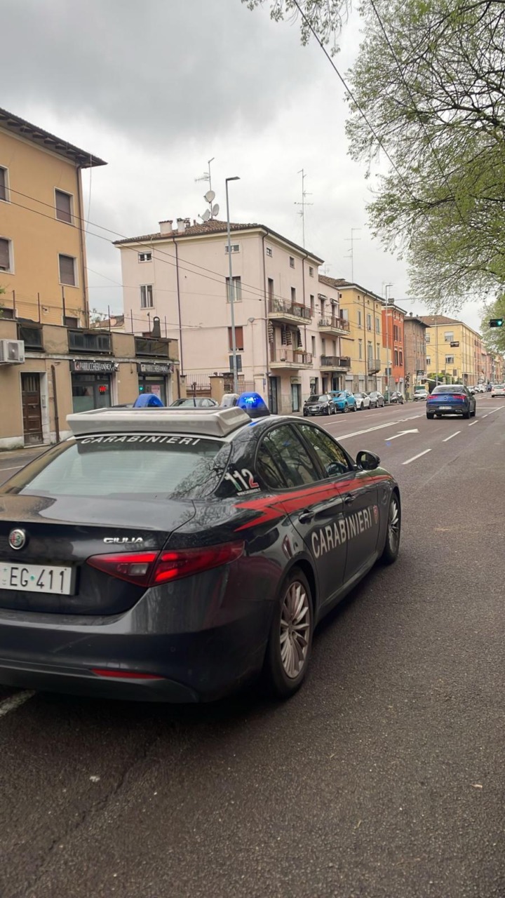Reggiano arrestato per tentato furto in un supermercato di Modena