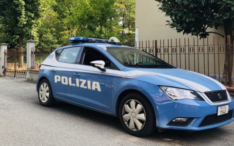 Per motivi di precedenza stradale accoltella alla coscia una persona: torna in carcere noto tossicodipendente