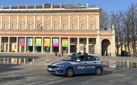 Trovato con un panetto di hashish nei pressi del Teatro Valli