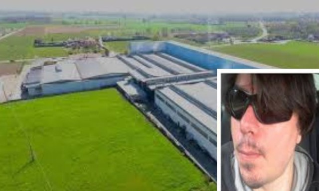 Si ribalta con il muletto che sta guidando: morto operaio di 47 anni