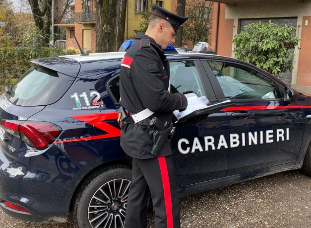 Fine di un amore e fuga con il bottino rubato nell’appartamento dell’ex: rintracciata dai Carabinieri nel veneziano
