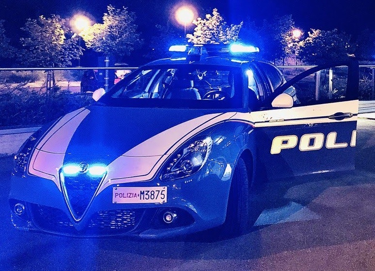 Sorpreso a rubare all’interno di auto in sosta