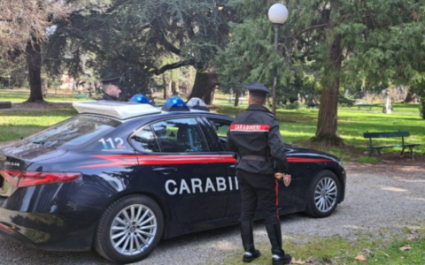 Girava in città su un monopattino rubato