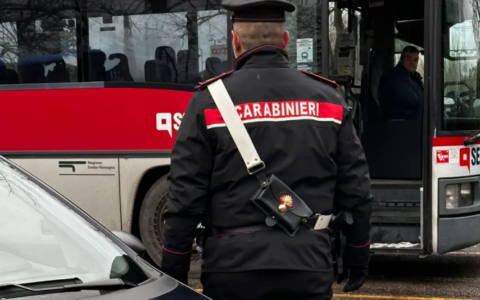 Atti osceni e molestie sessuali a bordo del bus