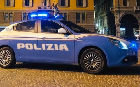 Maltratta la figlia di appena sei mesi e si rifugia a Reggio Emilia per eludere la polizia tedesca: arrestato 22enne dalla Polizia di Stato in esecuzione di un Mandato di Arresto Europeo