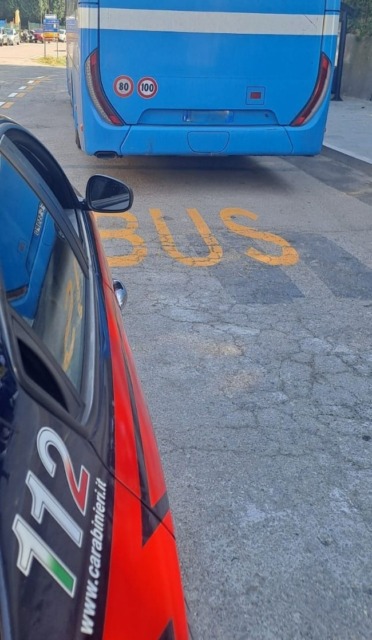 Trovato positivo all’alcol alla guida di un bus di linea