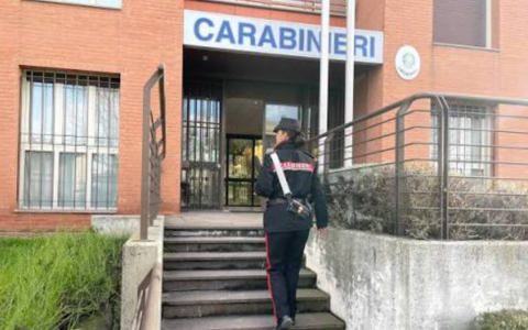 È accusato di rapina nei confronti di coetanei: Carabinieri eseguono misura cautelare emessa nei confronti di un minorenne