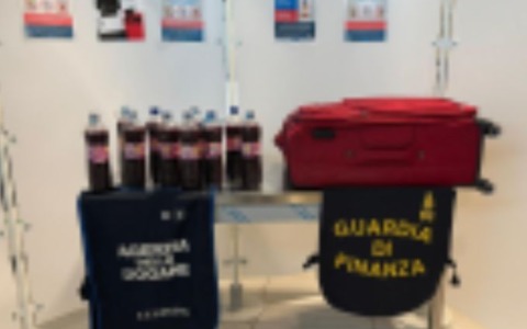 Arrestato un pusher e una seconda persona denunciata con un ingente quantitativo di droga liquida