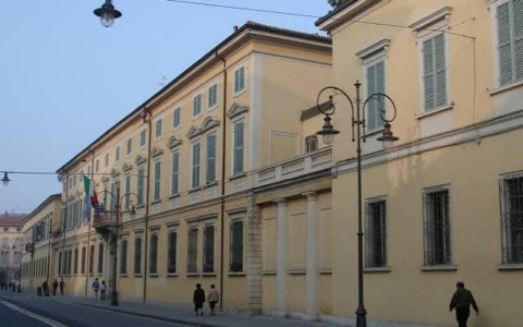 Un tavolo sul tema della sicurezza nei contesti scolastici