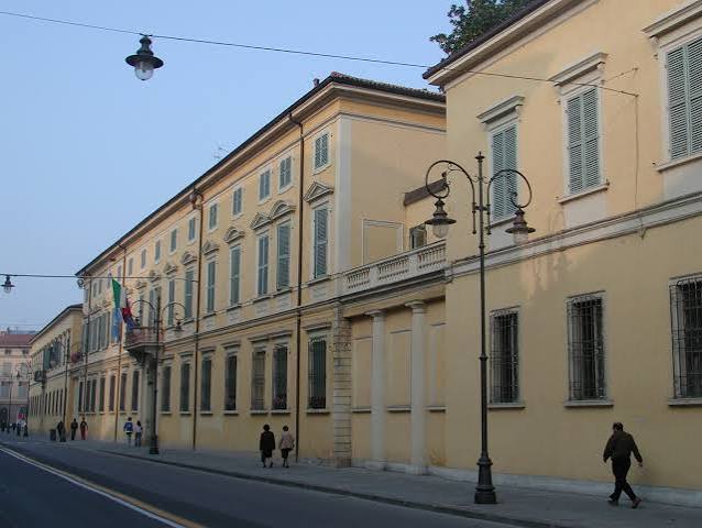 Un tavolo sul tema della sicurezza nei contesti scolastici