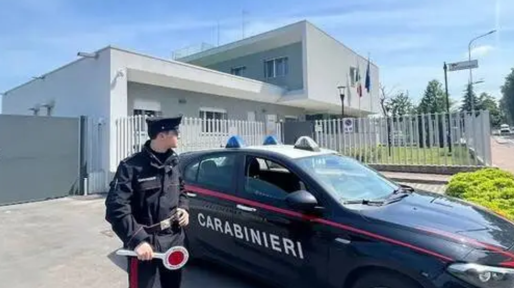 Acquista monete da collezione, ma scopre che sono rubate: 59enne denunciato per ricettazione