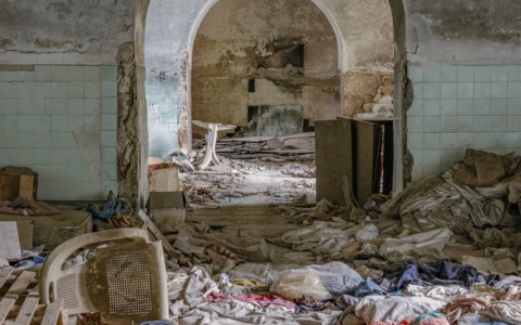 Si apre la mostra “Manicomi italici”, un viaggio fotografico attraverso le ex strutture psichiatriche del nostro Paese