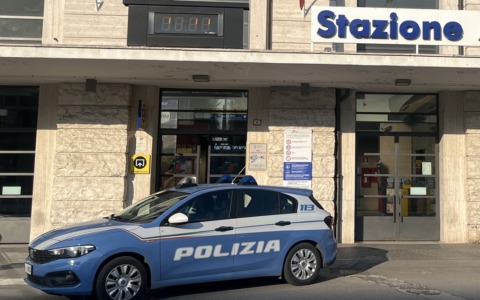 Nuovi servizi straordinari di controllo della Polizia di Stato in zona stazione storica