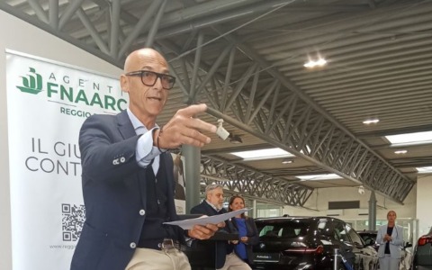 Confcommercio: “apprezziamo i segnali del Governo su auto, bollo e carburanti”