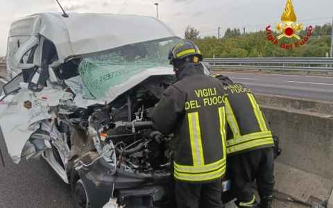 Incidente sulla A1: grave il conducente