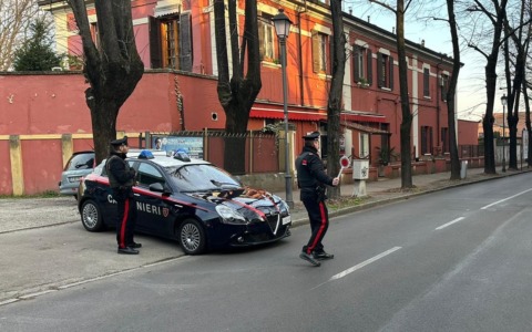 Aggredisce giovane usando spray al peperoncino e poi si dà alla fuga: bloccato dai Carabinieri