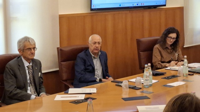 Indagine Confindustria: le imprese reggiane rallentano gli investimenti nel secondo trimestre 2026