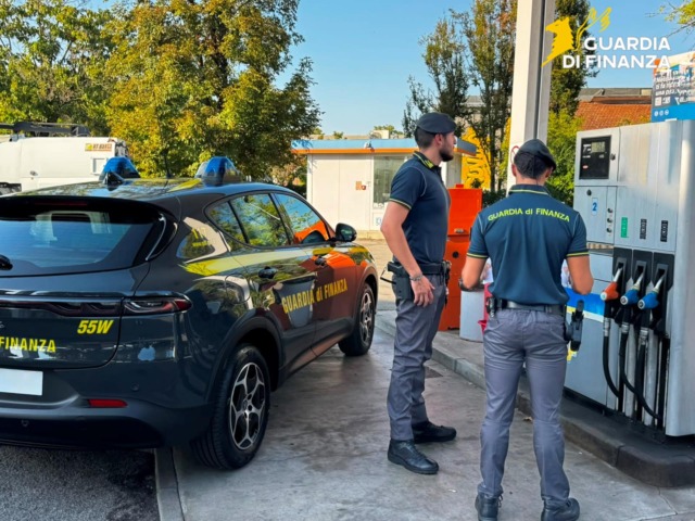 GDF Reggio Emilia: Un impianto di carburanti su tre presenta irregolarità