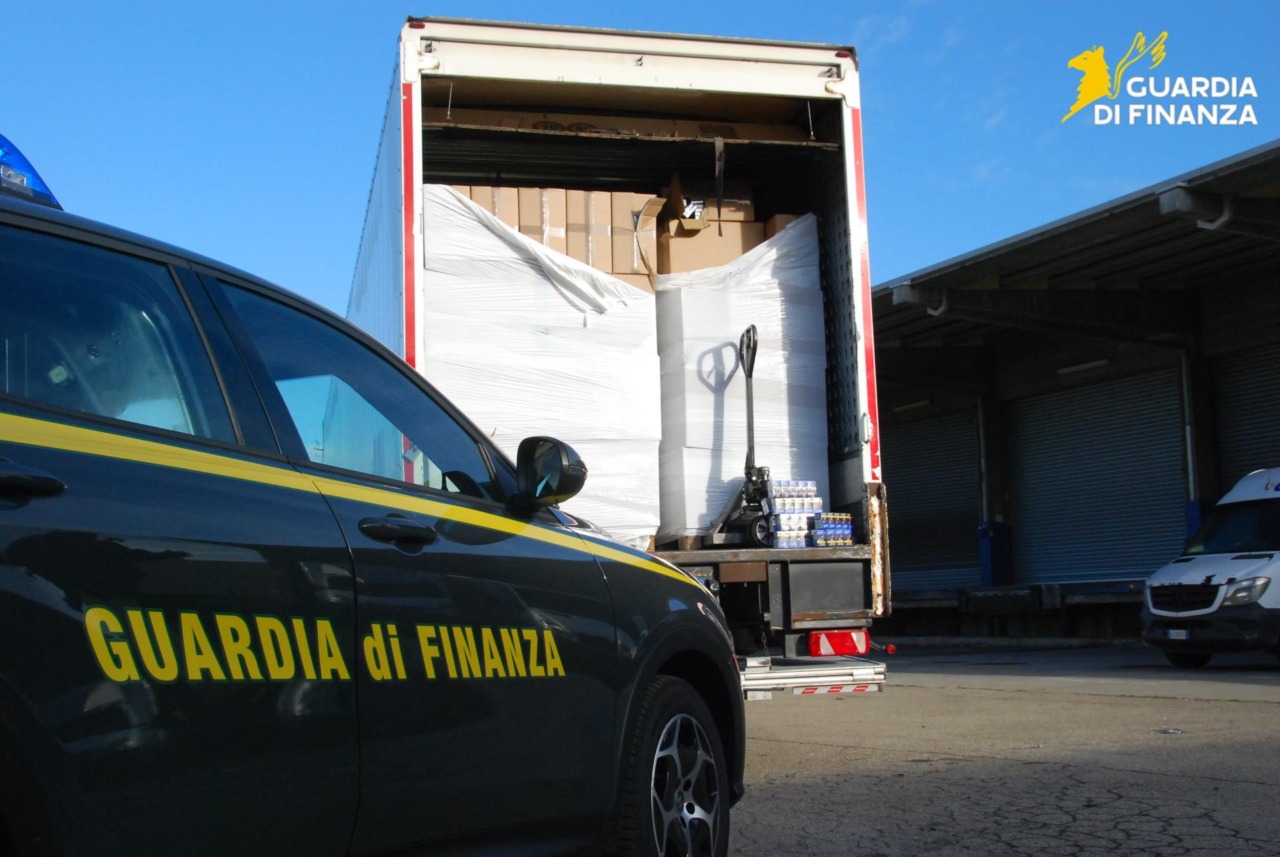 GDF Reggio Emilia: dal contrabbando alla solidarietà