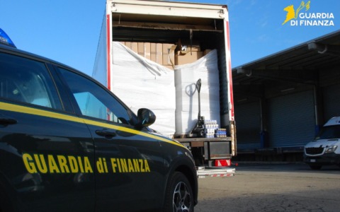 GDF Reggio Emilia: dal contrabbando alla solidarietà
