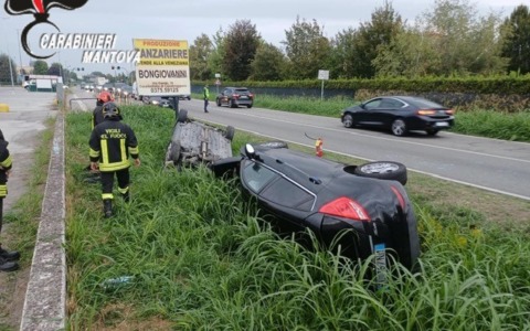 Diciannovenne ferito in un incidente stradale nel mantovano