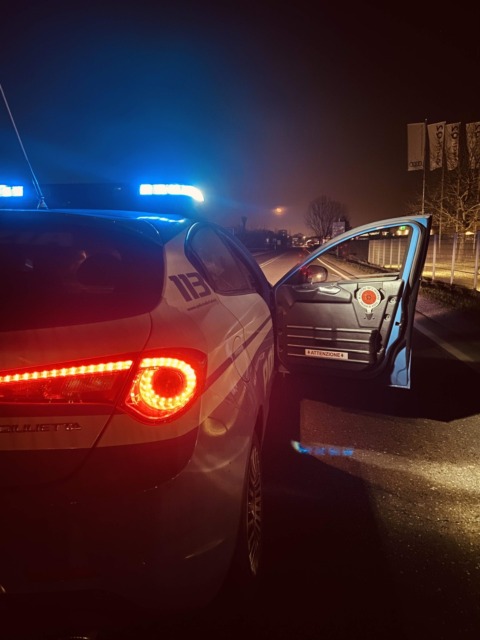 Si presenta in una struttura alberghiera di Rubiera ma è destinatario di un Mandato di Arresto Europeo