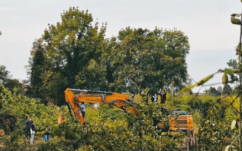 Tensione a Bosco Ospizio: i manifestanti continuano la protesta
