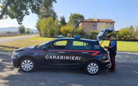 Dopo l’incidente rifiuta gli accertamenti sullo stato di ebbrezza e sull’uso di droga