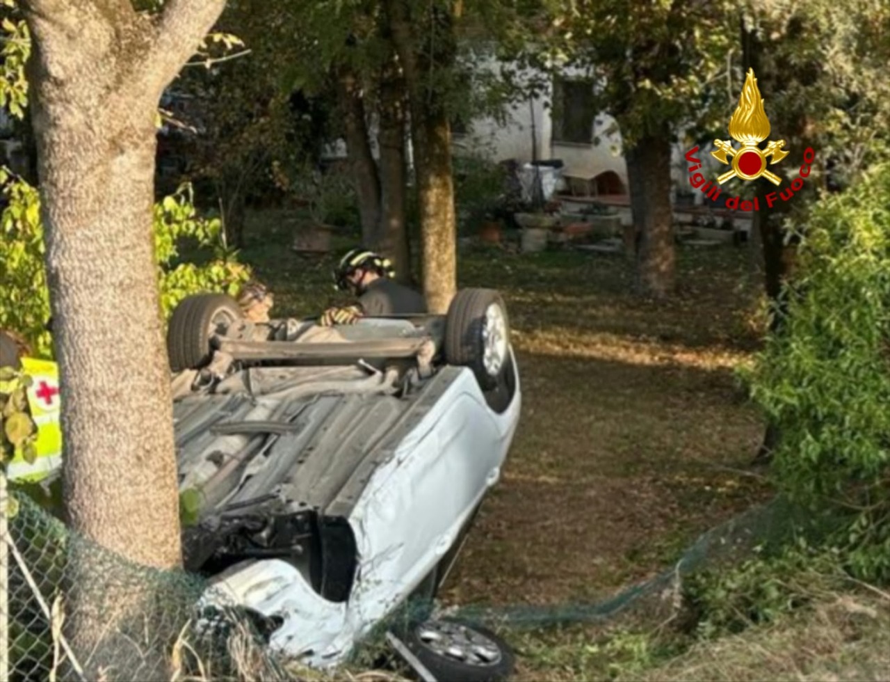 Scontro in via Carlo Marx: un ferito