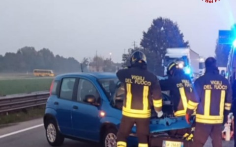 Scontro tra due auto a Campegine: un ferito