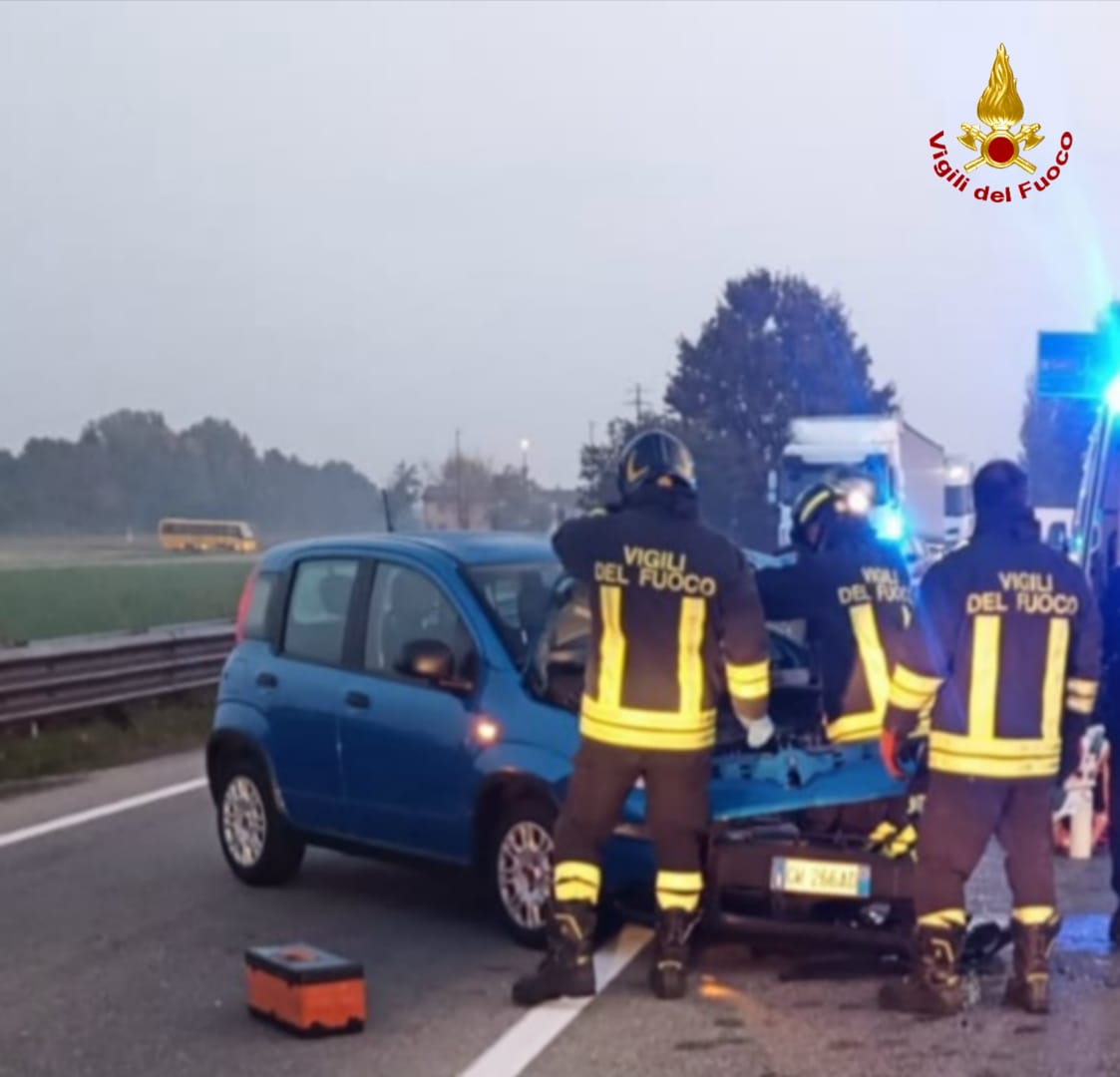 Scontro tra due auto a Campegine: un ferito