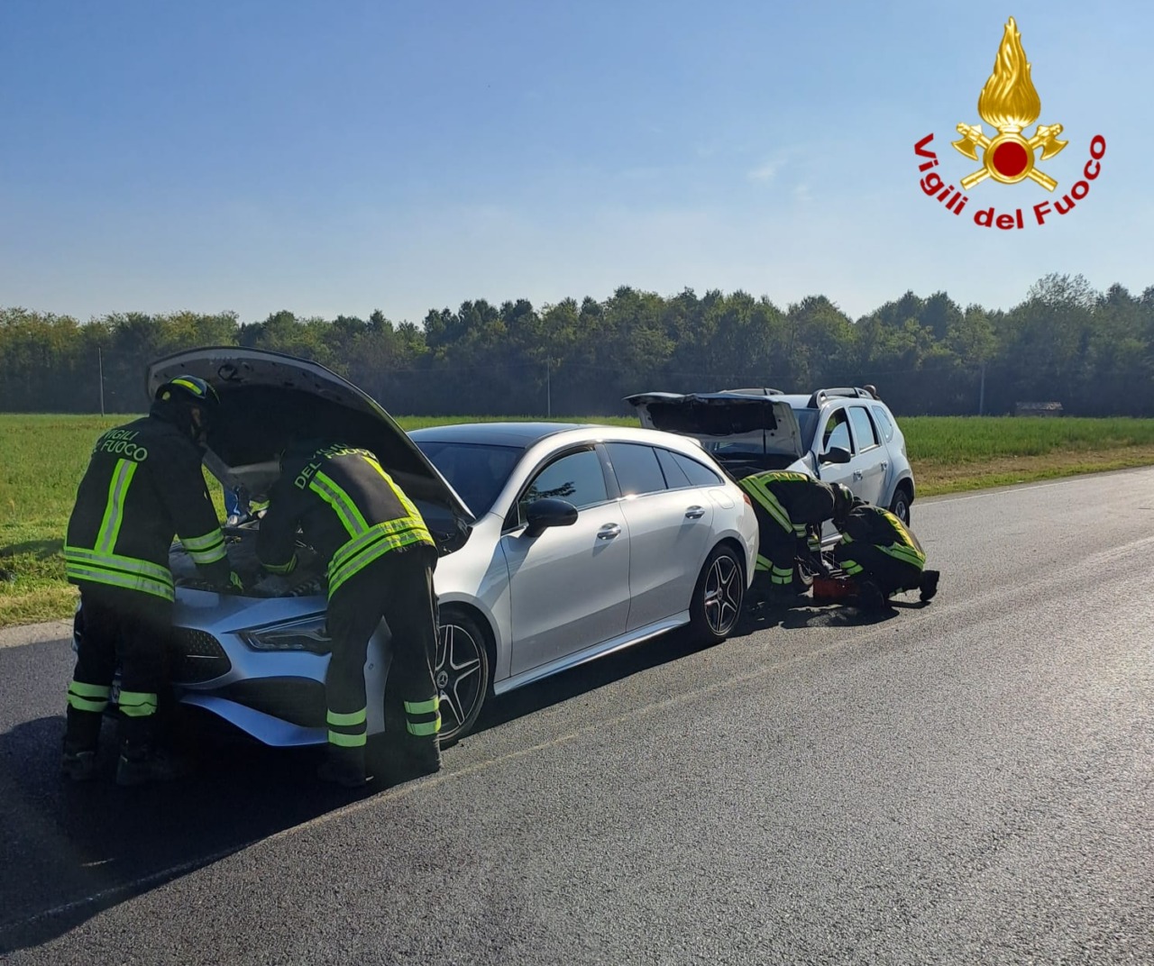 Scontro tra due auto: un ferito