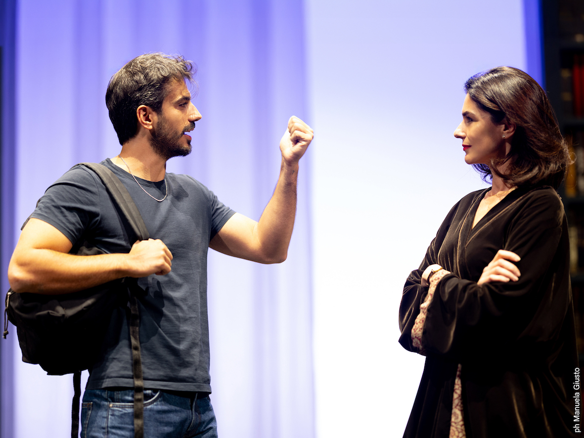 Si inaugura la stagione di prosa all’Ariosto